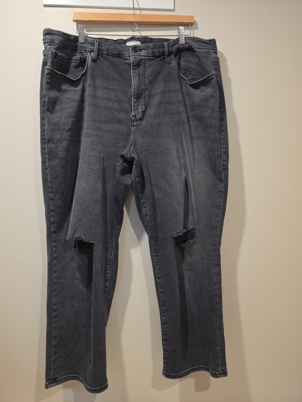 Good American Always Fits Good Legs Straight Jeans Black Distressed Size 28-32